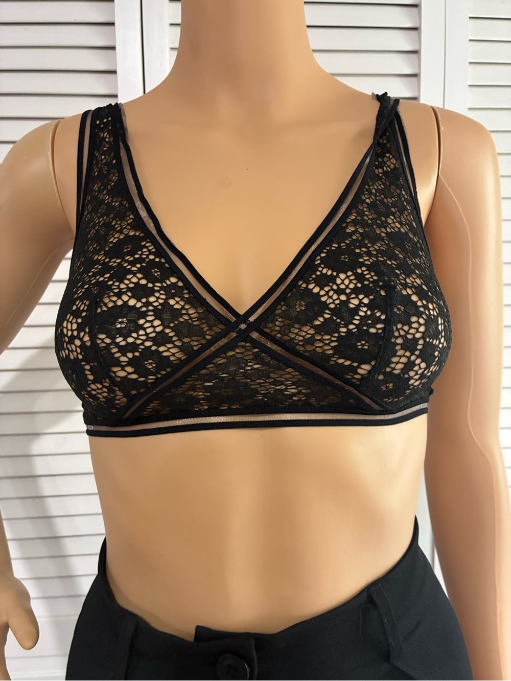 Victoria's Secret Black Lace Bralette - Sheer Floral Design